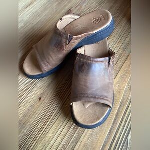 Ariat Tan Leather Slide